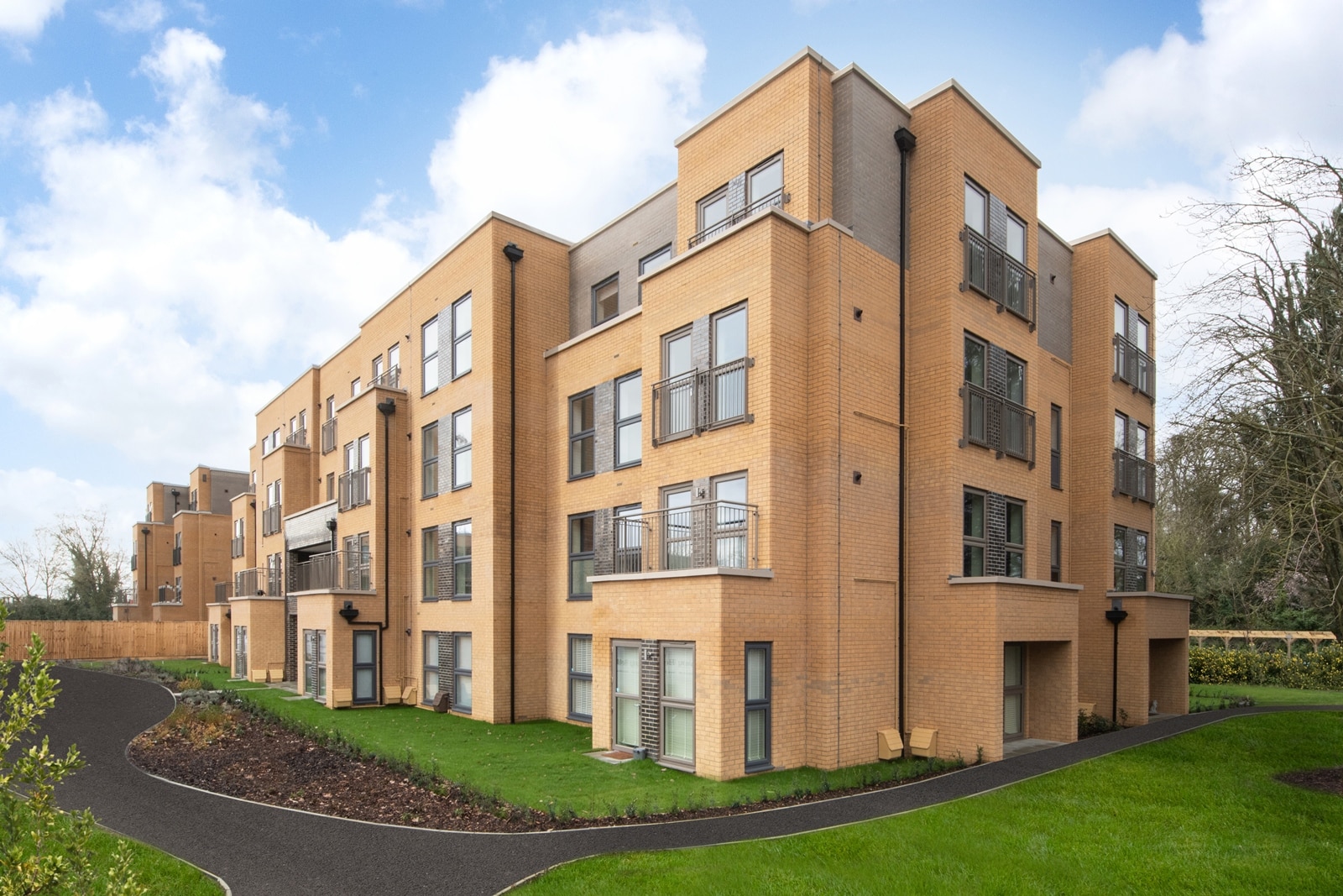 Huntercombe Walk, Taplow, SL6 0PQ