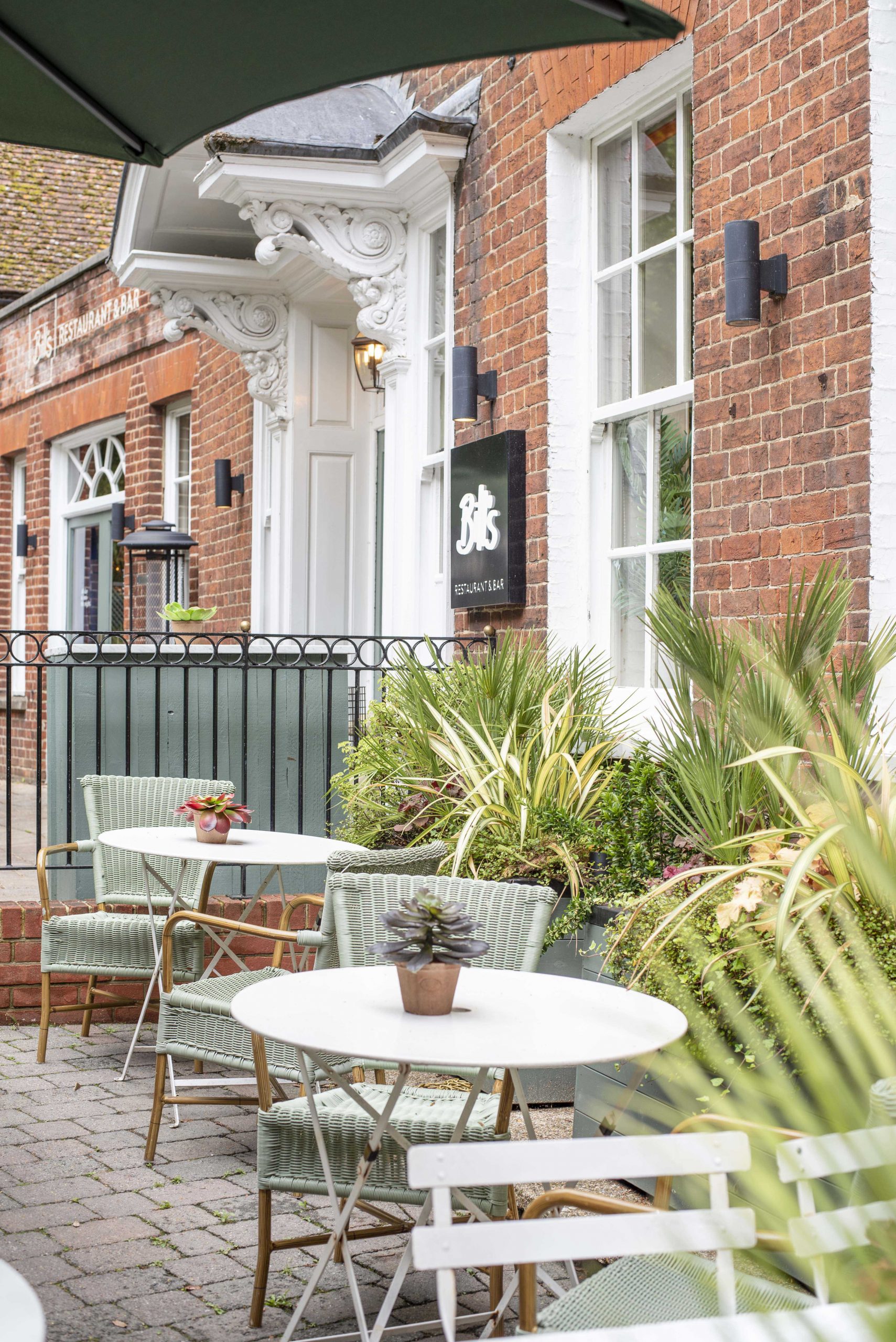bits restaurant earley