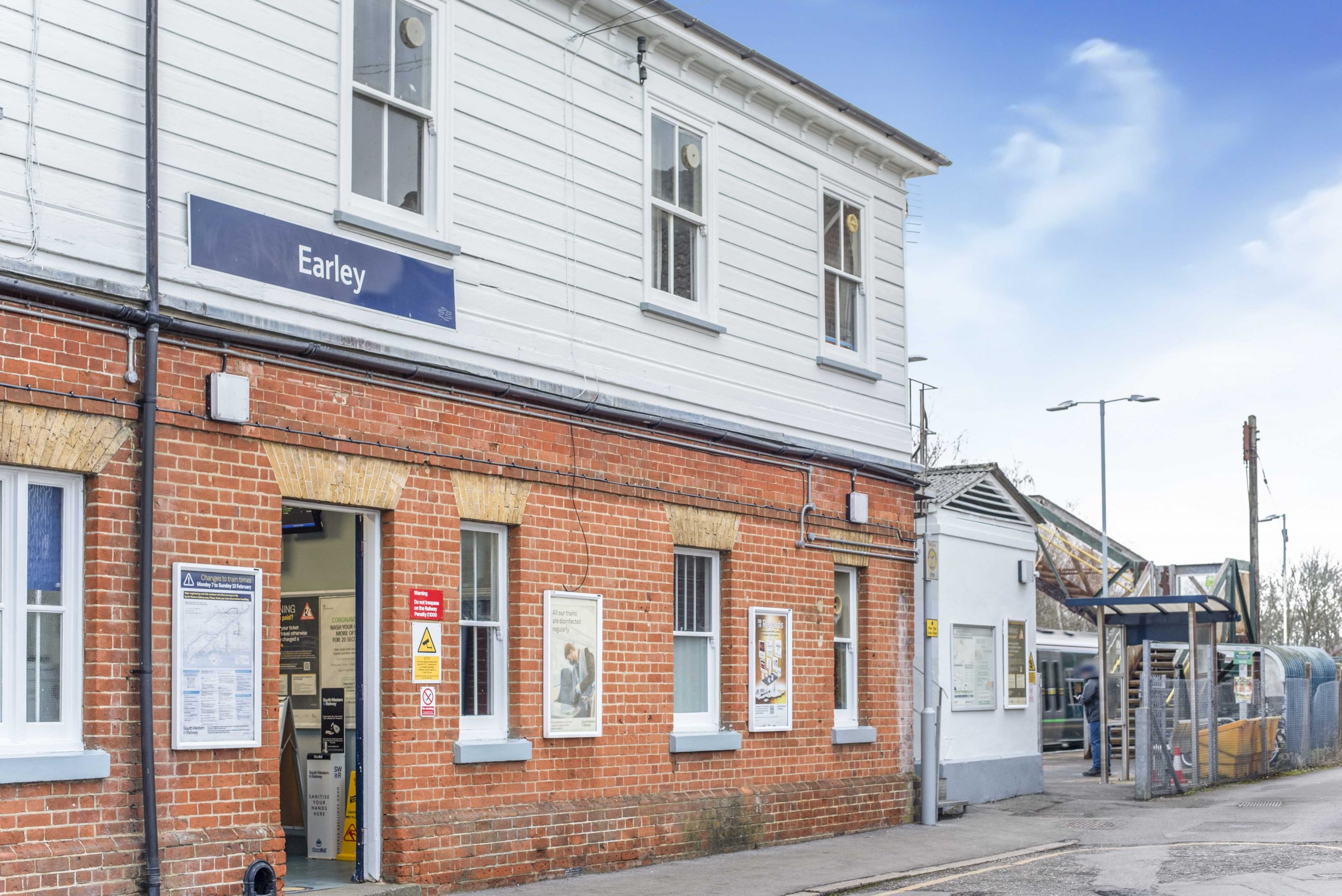 earley train station
