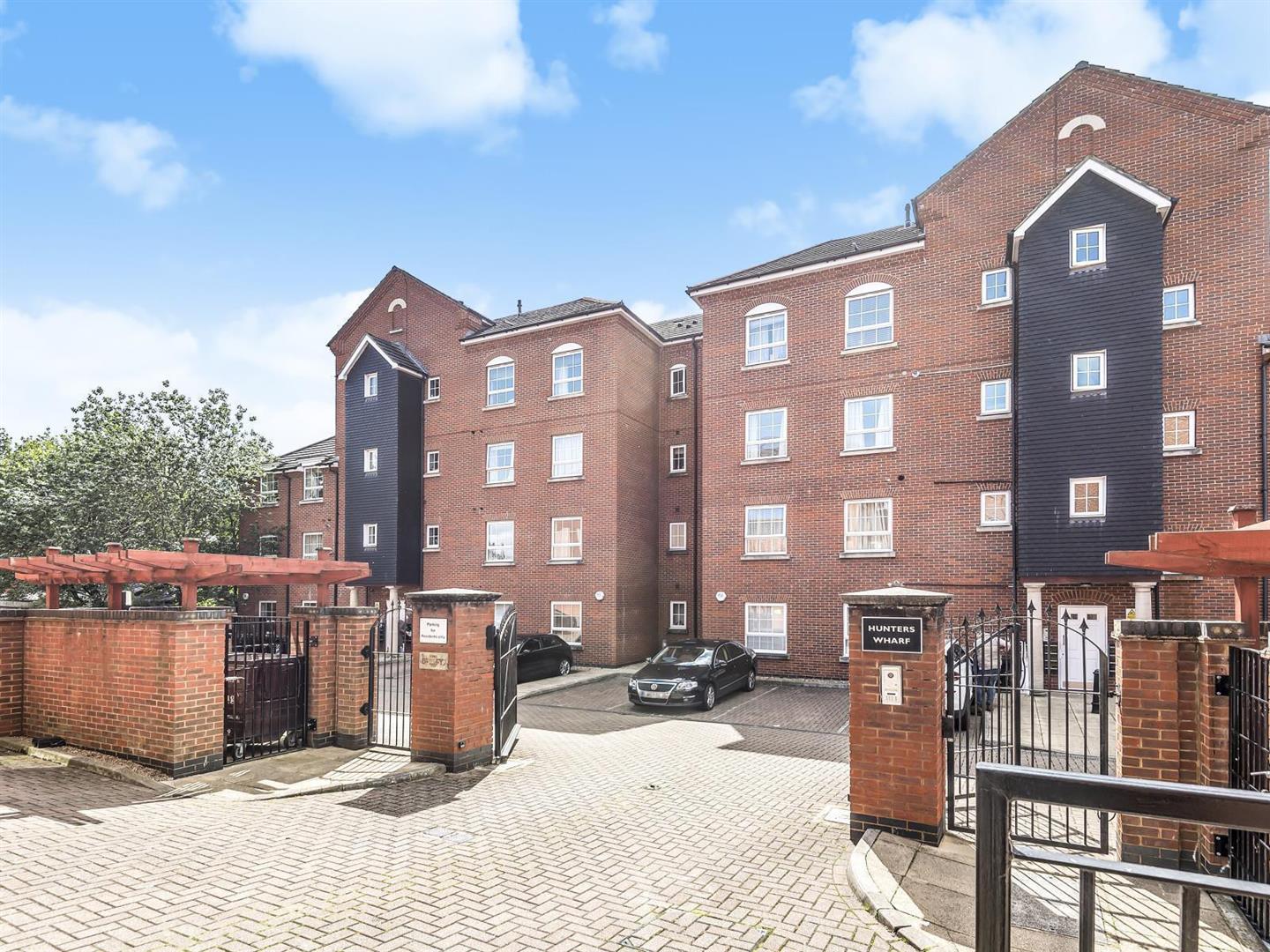 Katesgrove Lane, Reading,  RG1