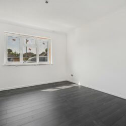 Thumbnail Image 4