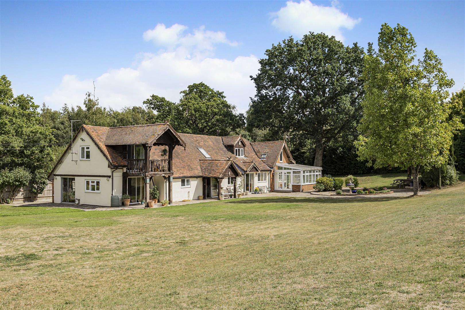 Briar Rose Cottage, Honey Hill, Wokingham, RG40